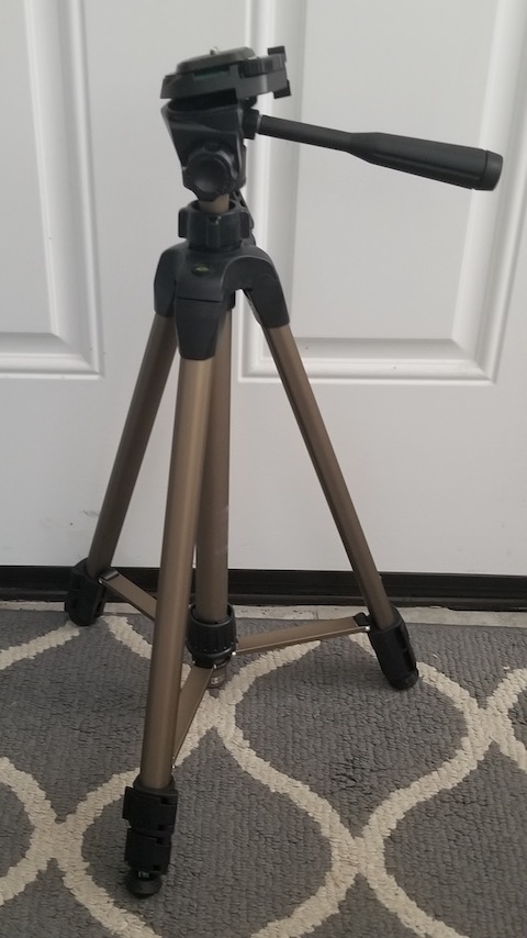CAMERA TRIPOD